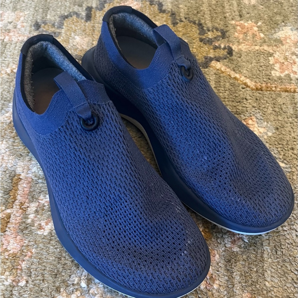 Allbirds women’s size 10.5 Navy Slip-On mesh Sneakers‎ Athleisure Comfort